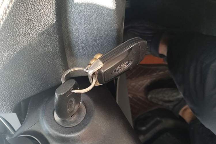 Used Ford Escort 2015 1.5L Automatic Fashion Model Vehicle Key