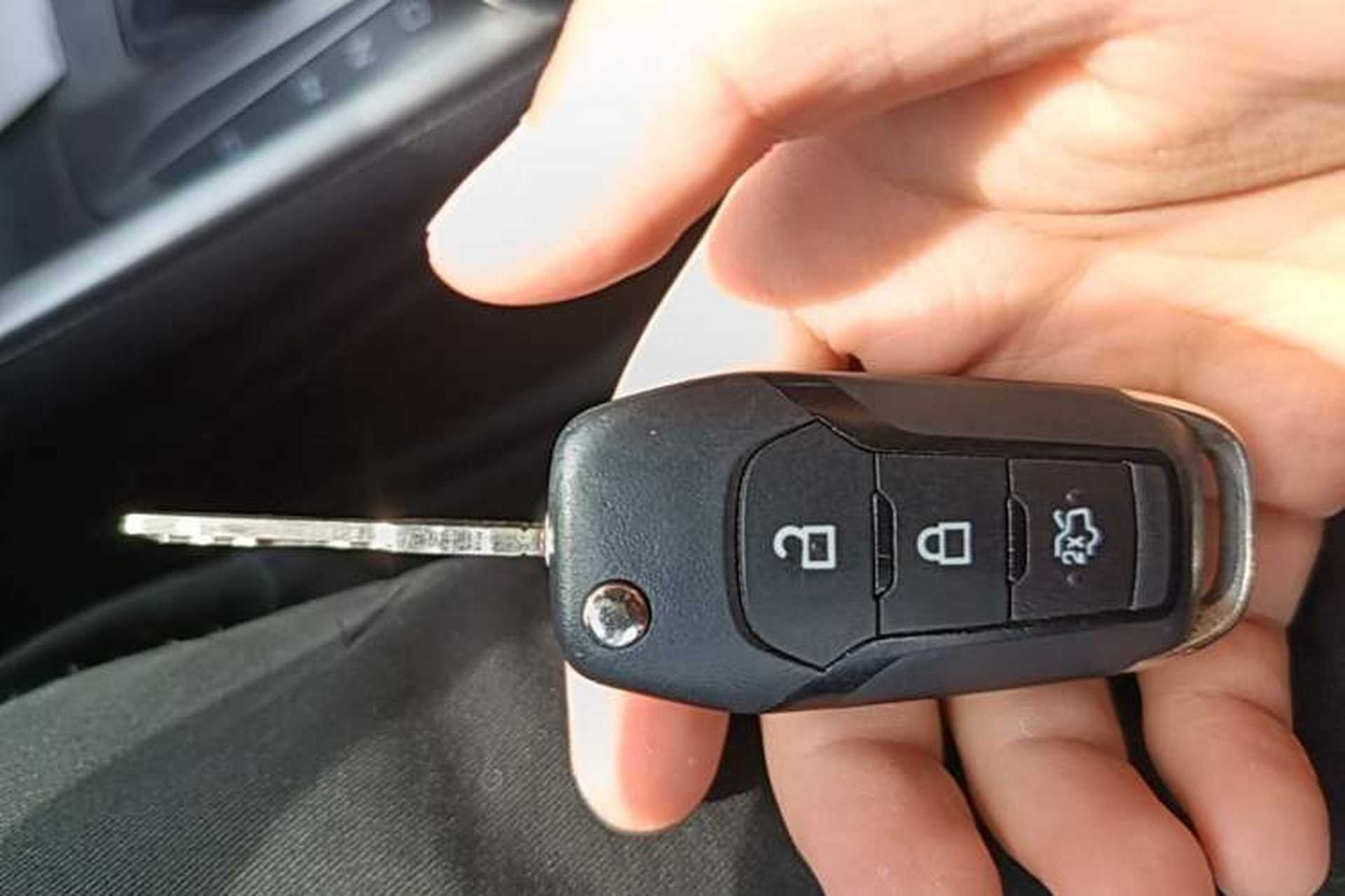 Used Ford Escort 2015 1.5L Automatic Fashion Model Vehicle Key