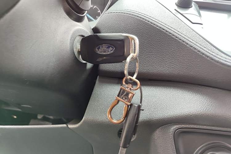 Used Ford Escort 2015 1.5L Manual Fashion Edition Vehicle Key