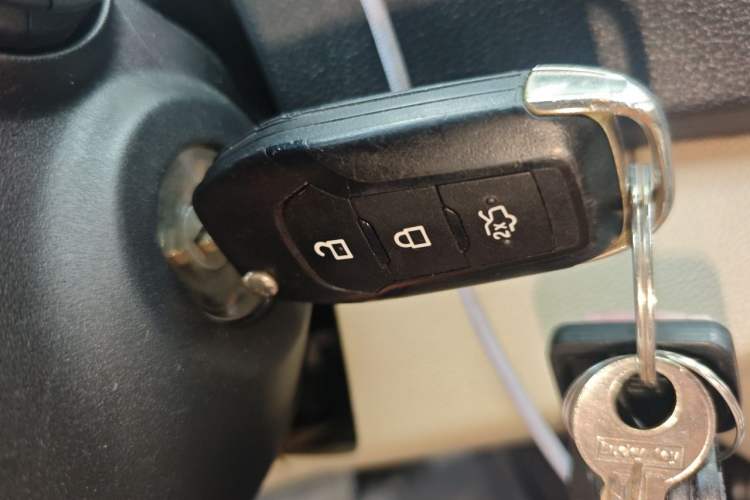 Used Ford Escort 2015 1.5L Automatic Comfort Edition Vehicle Key
