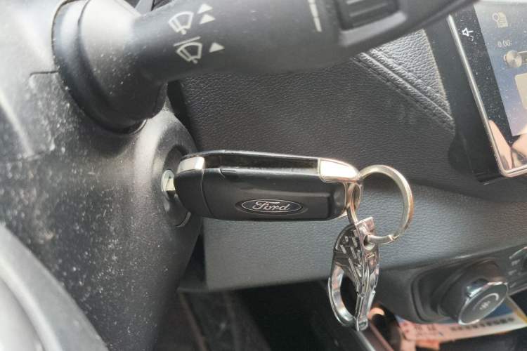 Used Ford Escort 2015 1.5L Automatic Fashion Model Vehicle Key