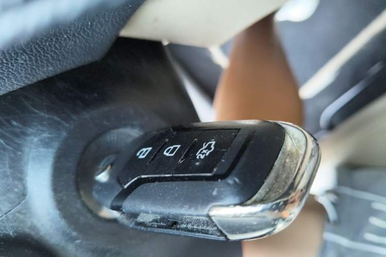 Used Ford Escort 2015 1.5L Automatic Fashion Model Vehicle Key