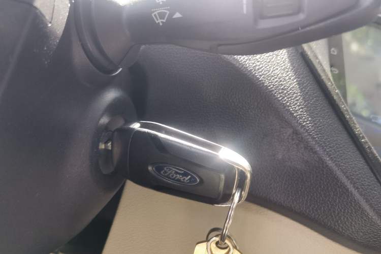 Used Ford Escort 2015 1.5L Automatic Comfort Edition Vehicle Key