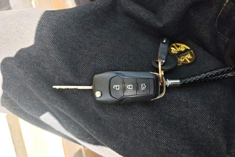 Used Ford Escort 2015 1.5L Automatic Comfort Edition Vehicle Key