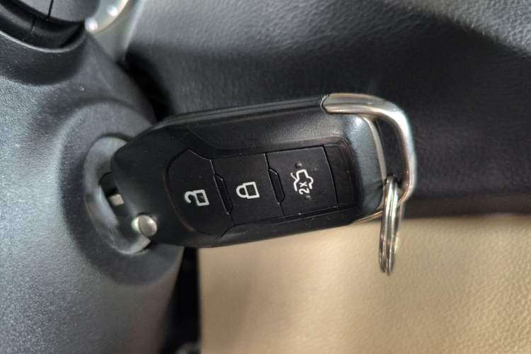 Used Ford Escort 2015 1.5L Automatic Comfort Edition Vehicle Key