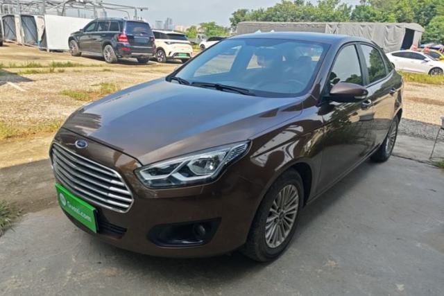 Ford Escort 2015 1.5L Automatic Comfort Edition usado
