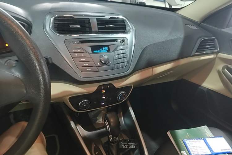 Used Ford Escort 2015 1.5L Automatic Comfort Edition Audio And AC Panel