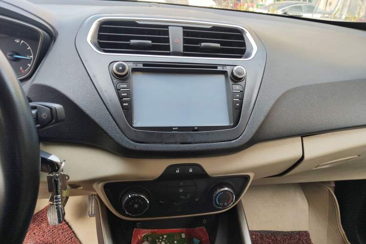 Used Ford Escort 2015 1.5L Manual Comfort Model Audio And AC Panel