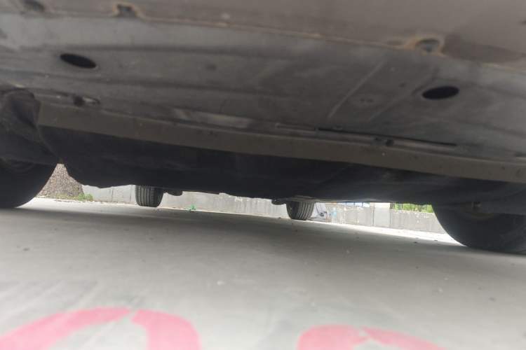 Used Ford Escort 2015 1.5L Manual Comfort Model Chassis Front