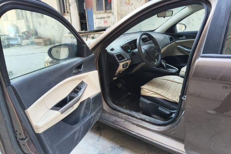 Used Ford Escort 2015 1.5L Automatic Comfort Edition Driver Seat