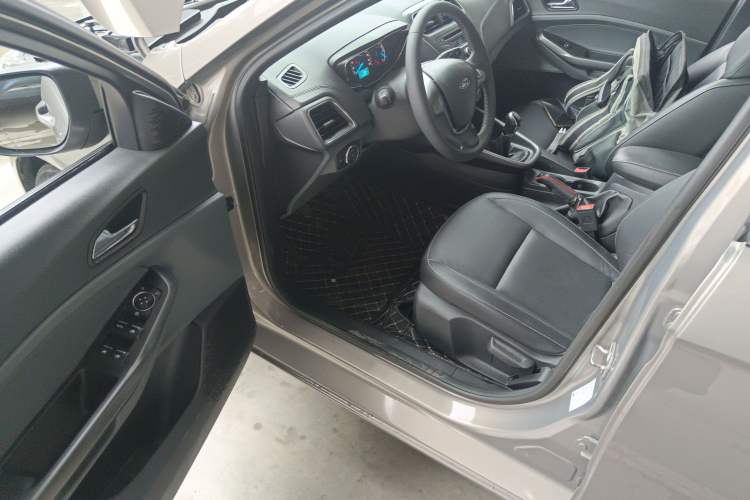Used Ford Escort 2015 1.5L Manual Fashion Edition Driver Seat