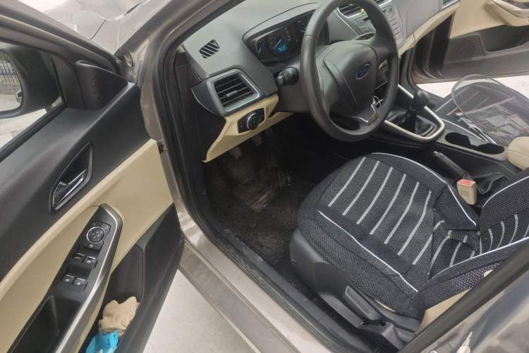 Used Ford Escort 2015 1.5L Manual Comfort Model Driver Seat