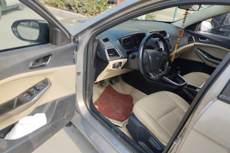 Used Ford Escort 2015 1.5L Manual Comfort Model Driver Seat