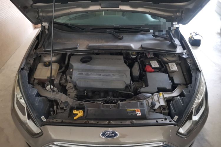 Used Ford Escort 2015 1.5L Automatic Comfort Edition Engine Bay
