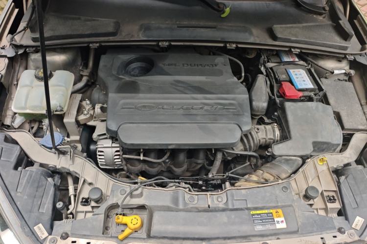 Used Ford Escort 2015 1.5L Automatic Comfort Edition Engine Bay