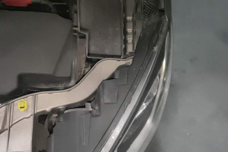 Used Ford Escort 2015 1.5L Automatic Comfort Edition Engine Bay Left