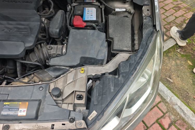 Used Ford Escort 2015 1.5L Automatic Comfort Edition Engine Bay Left
