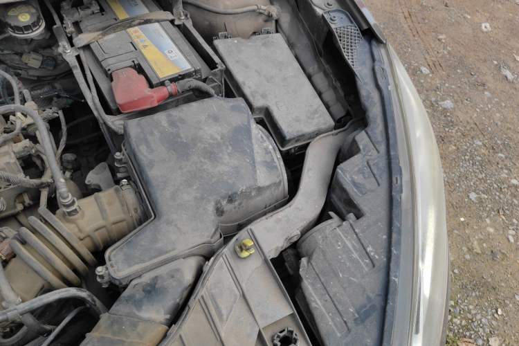 Used Ford Escort 2015 1.5L Manual Fashion Edition Engine Bay Left