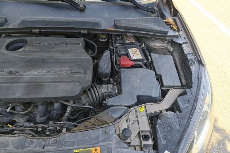 Used Ford Escort 2015 1.5L Automatic Fashion Model Engine Bay Left