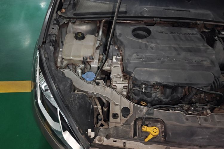 Used Ford Escort 2015 1.5L Automatic Comfort Edition Engine Bay Right