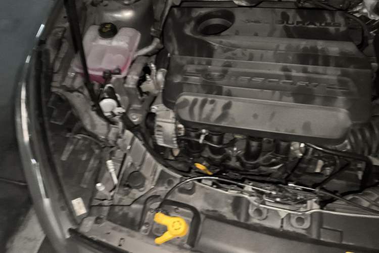Used Ford Escort 2015 1.5L Automatic Comfort Edition Engine Bay Right