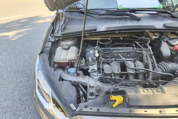 Used Ford Escort 2015 1.5L Automatic Fashion Model Engine Bay Right