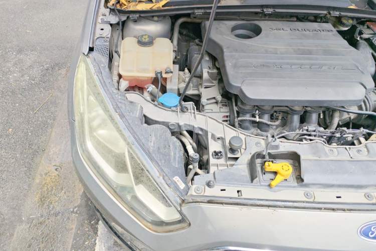 Used Ford Escort 2015 1.5L Automatic Fashion Model Engine Bay Right
