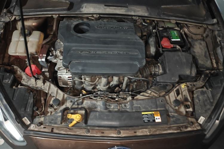 Used Ford Escort 2015 1.5L Automatic Fashion Model Engine Bay