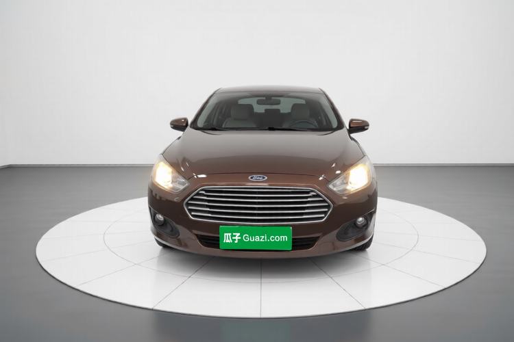 Used Ford Escort 2015 1.5L Automatic Comfort Edition Exterior 1