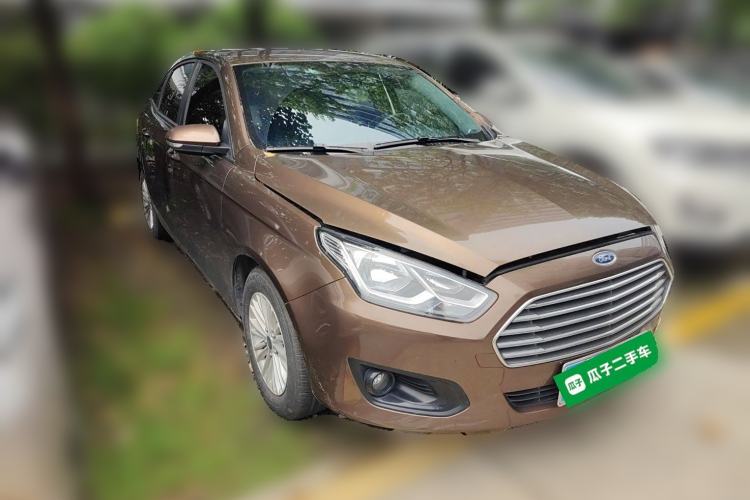 Used Ford Escort 2015 1.5L Automatic Comfort Edition Exterior 2