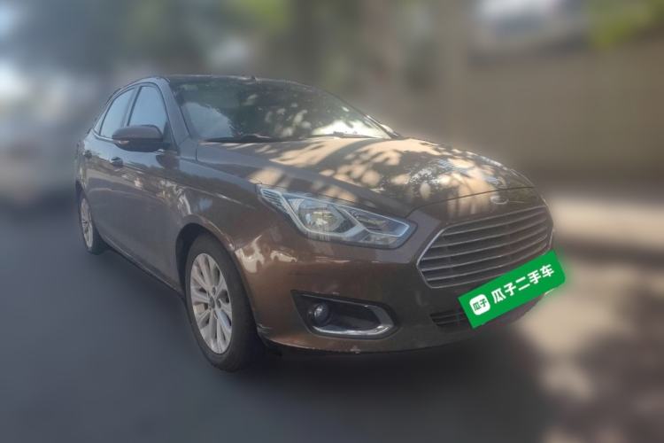 Used Ford Escort 2015 1.5L Automatic Fashion Model Exterior 2