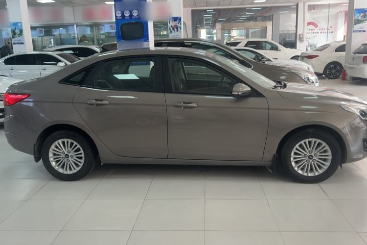 Used Ford Escort 2015 1.5L Automatic Comfort Edition Exterior 2