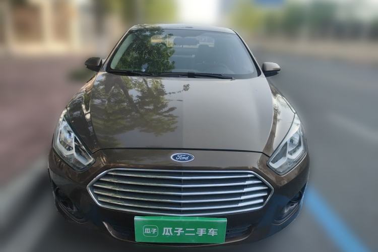 Used Ford Escort 2015 1.5L Automatic Comfort Edition Front