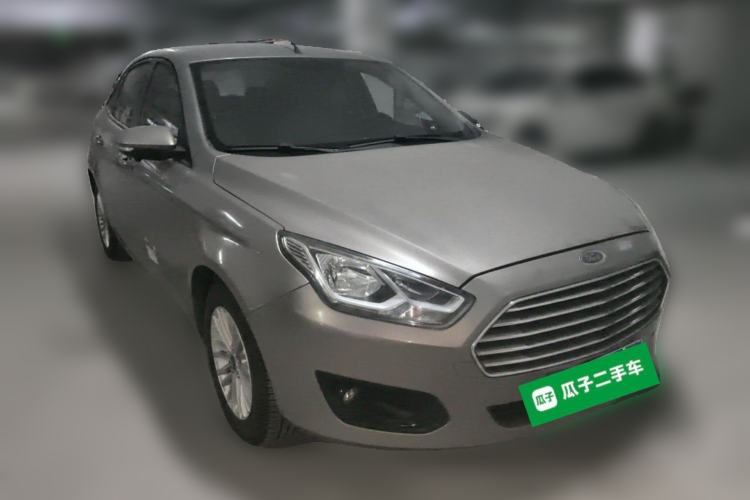 Used Ford Escort 2015 1.5L Automatic Comfort Edition Front Right 45 Deg