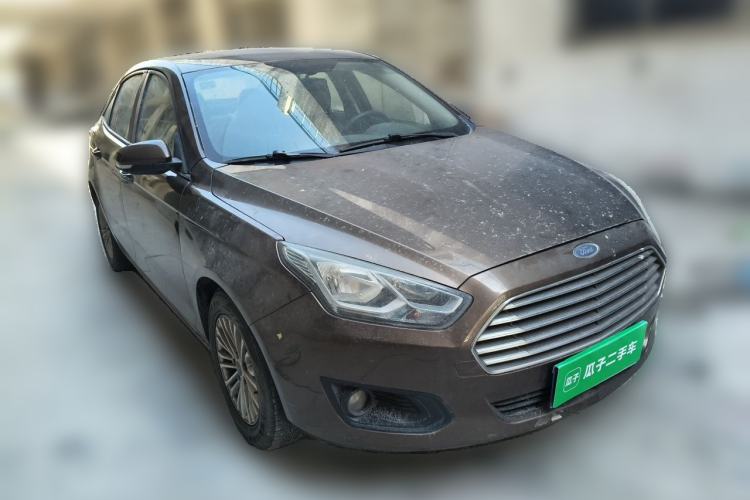 Used Ford Escort 2015 1.5L Automatic Comfort Edition Front Right 45 Deg