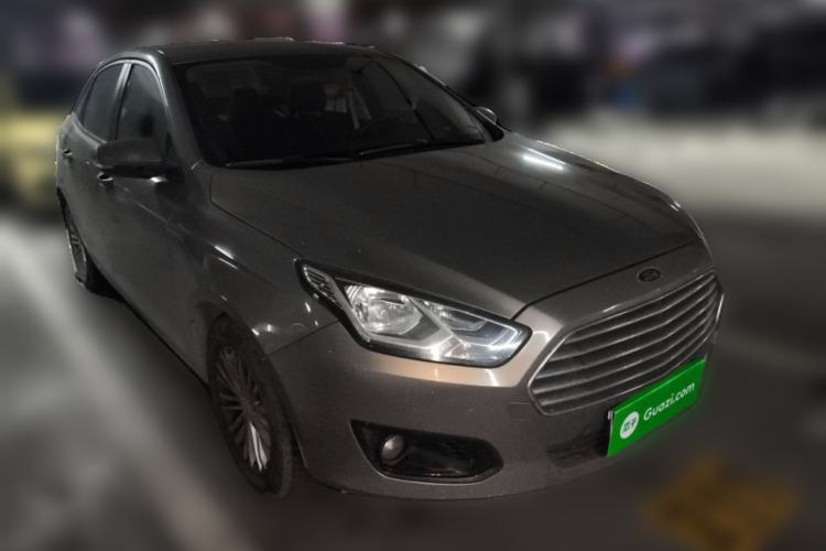 Used Ford Escort 2015 1.5L Automatic Comfort Edition Front Right 45 Deg