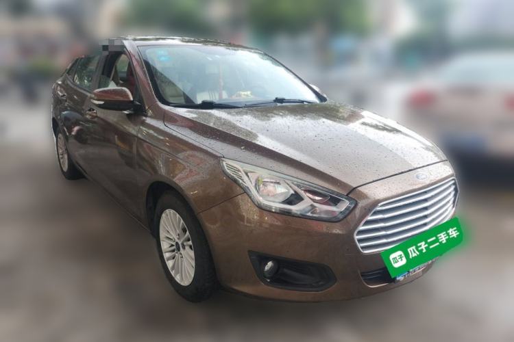 Used Ford Escort 2015 1.5L Automatic Comfort Edition Front Right 45 Deg