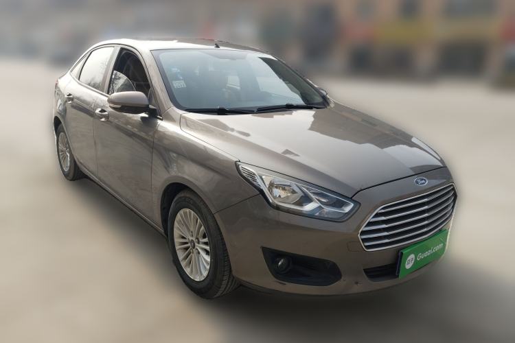 Used Ford Escort 2015 1.5L Manual Comfort Model Front Right 45 Deg