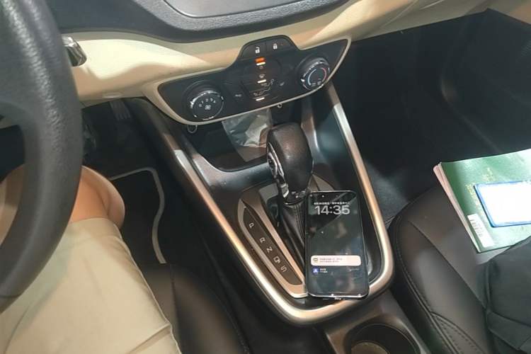 Used Ford Escort 2015 1.5L Automatic Comfort Edition Gear Lever