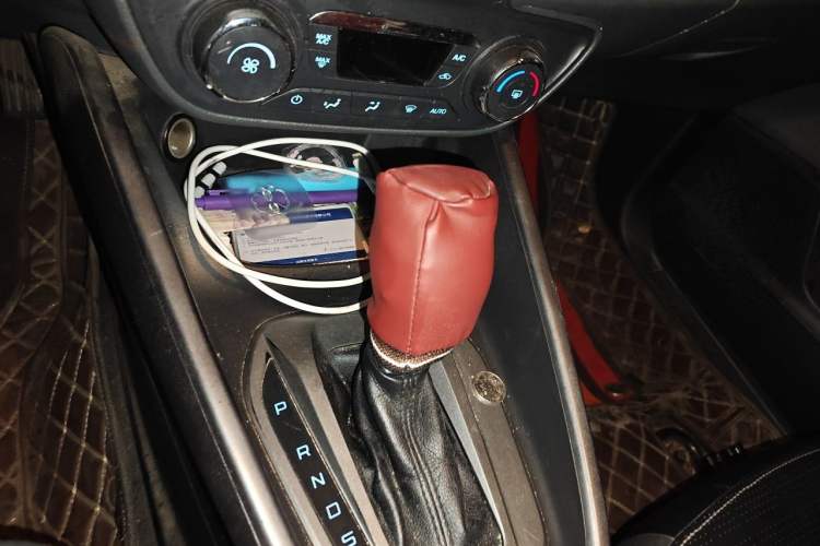 Used Ford Escort 2015 1.5L Automatic Fashion Model Gear Lever