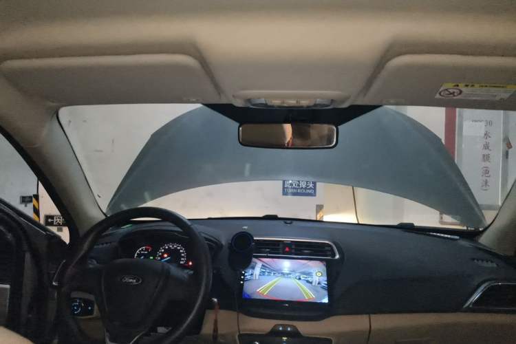 Used Ford Escort 2015 1.5L Automatic Comfort Edition Headliner