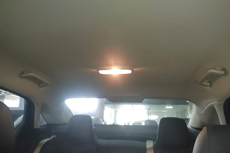 Used Ford Escort 2015 1.5L Automatic Comfort Edition Headliner