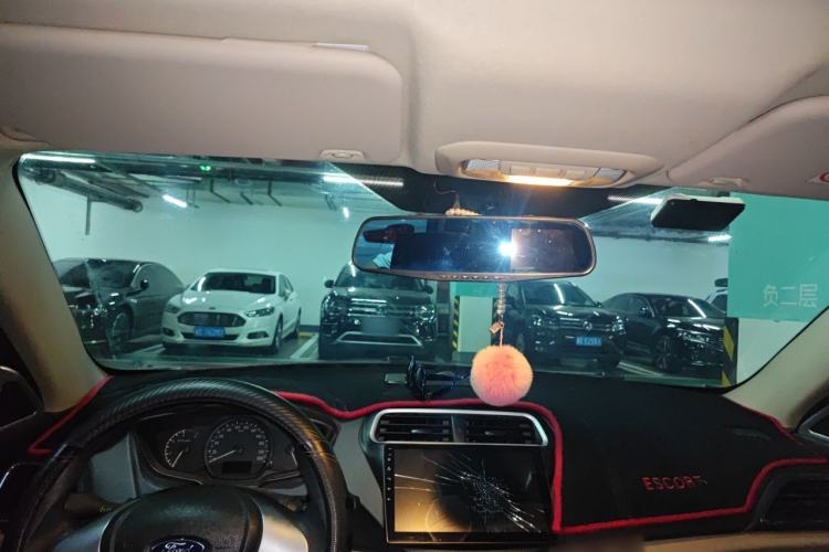 Used Ford Escort 2015 1.5L Automatic Comfort Edition Headliner