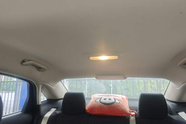 Used Ford Escort 2015 1.5L Manual Comfort Model Headliner