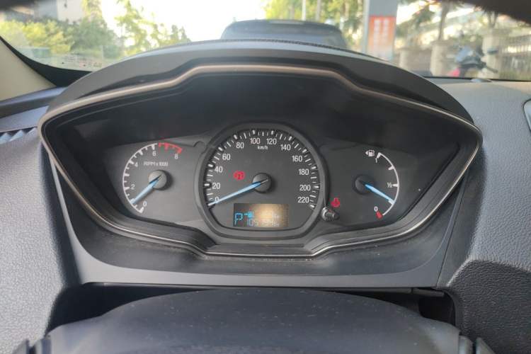 Used Ford Escort 2015 1.5L Automatic Comfort Edition Instrument Cluster