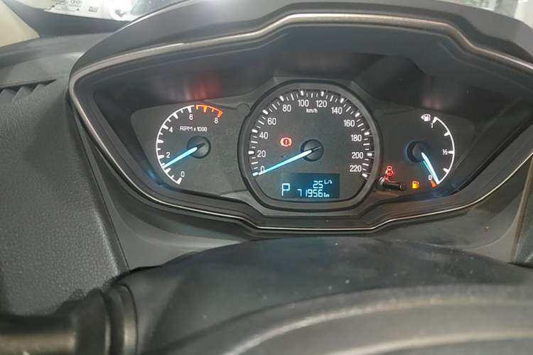 Used Ford Escort 2015 1.5L Automatic Comfort Edition Instrument Cluster