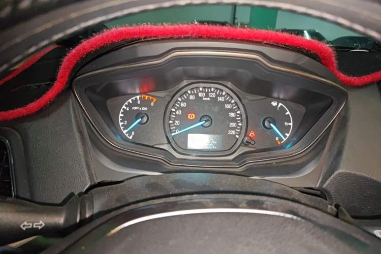 Used Ford Escort 2015 1.5L Automatic Comfort Edition Instrument Cluster