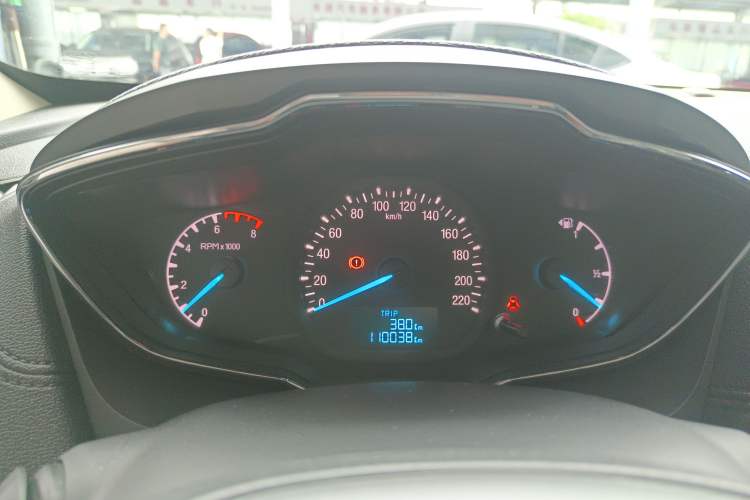 Used Ford Escort 2015 1.5L Manual Fashion Edition Instrument Cluster