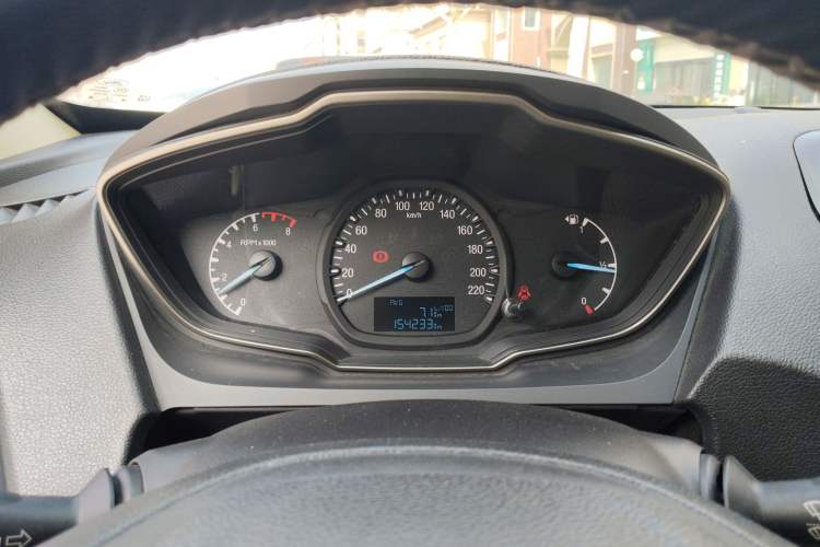 Used Ford Escort 2015 1.5L Manual Comfort Model Instrument Cluster