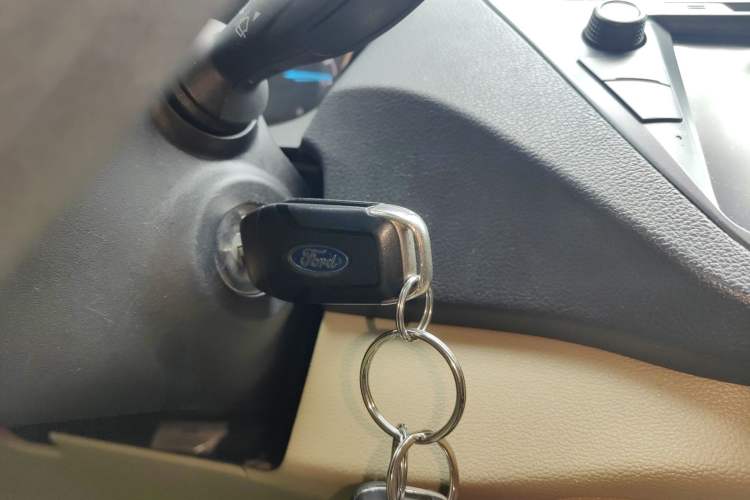 Used Ford Escort 2015 1.5L Automatic Comfort Edition Interior 1